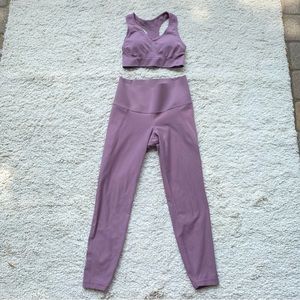 Old Navy light purple sports bra and legging